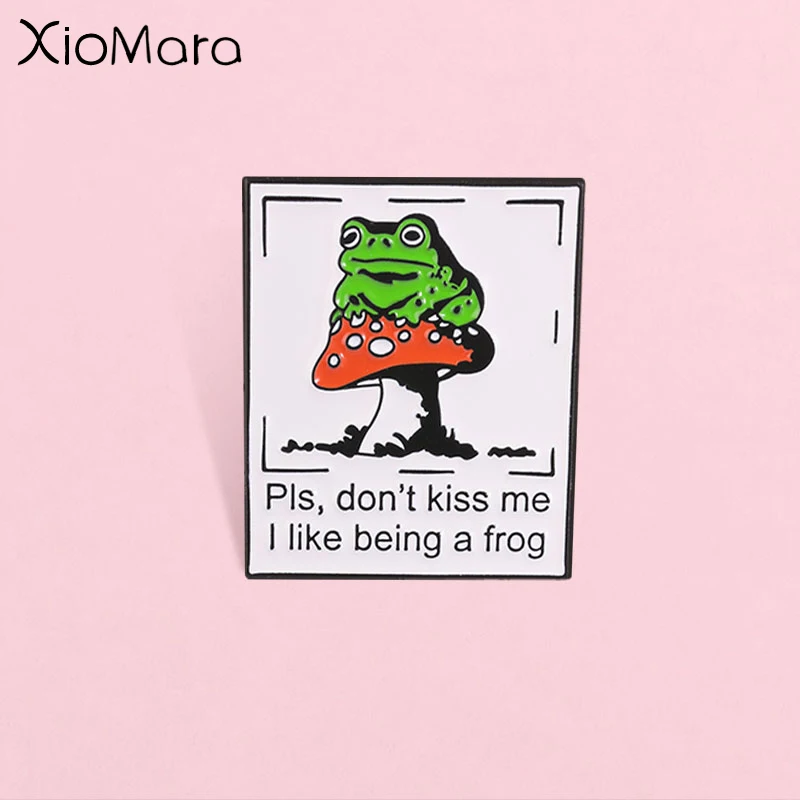 Cartoon Mushroom Frog Badge, 