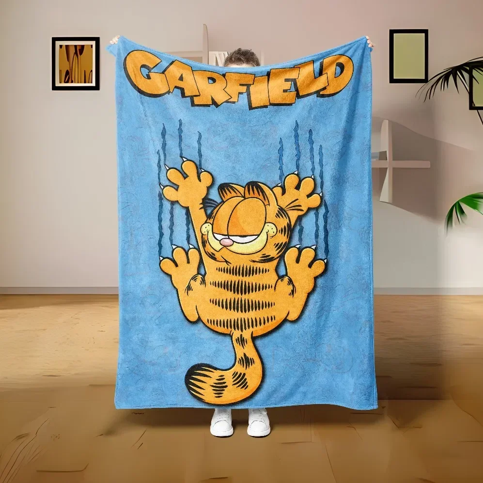 Cartoon charactor Garfiled HD Printed Flannel Thin Blanket. All Season use for Sofa,beds,living Rooms,travel Picnic Blanket