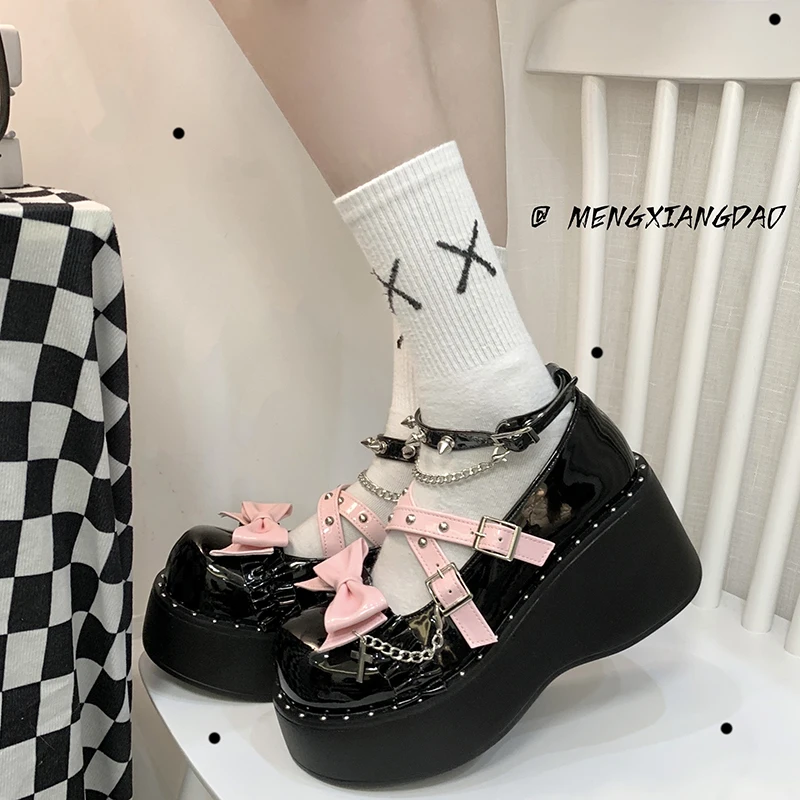 Oryginalne buty Lolita słodka fajna gorąca dziewczyna Y2K subkultura Punk ciemne buty na platformie Bowknot metalowy łańcuszek damskie skórzane czółenka