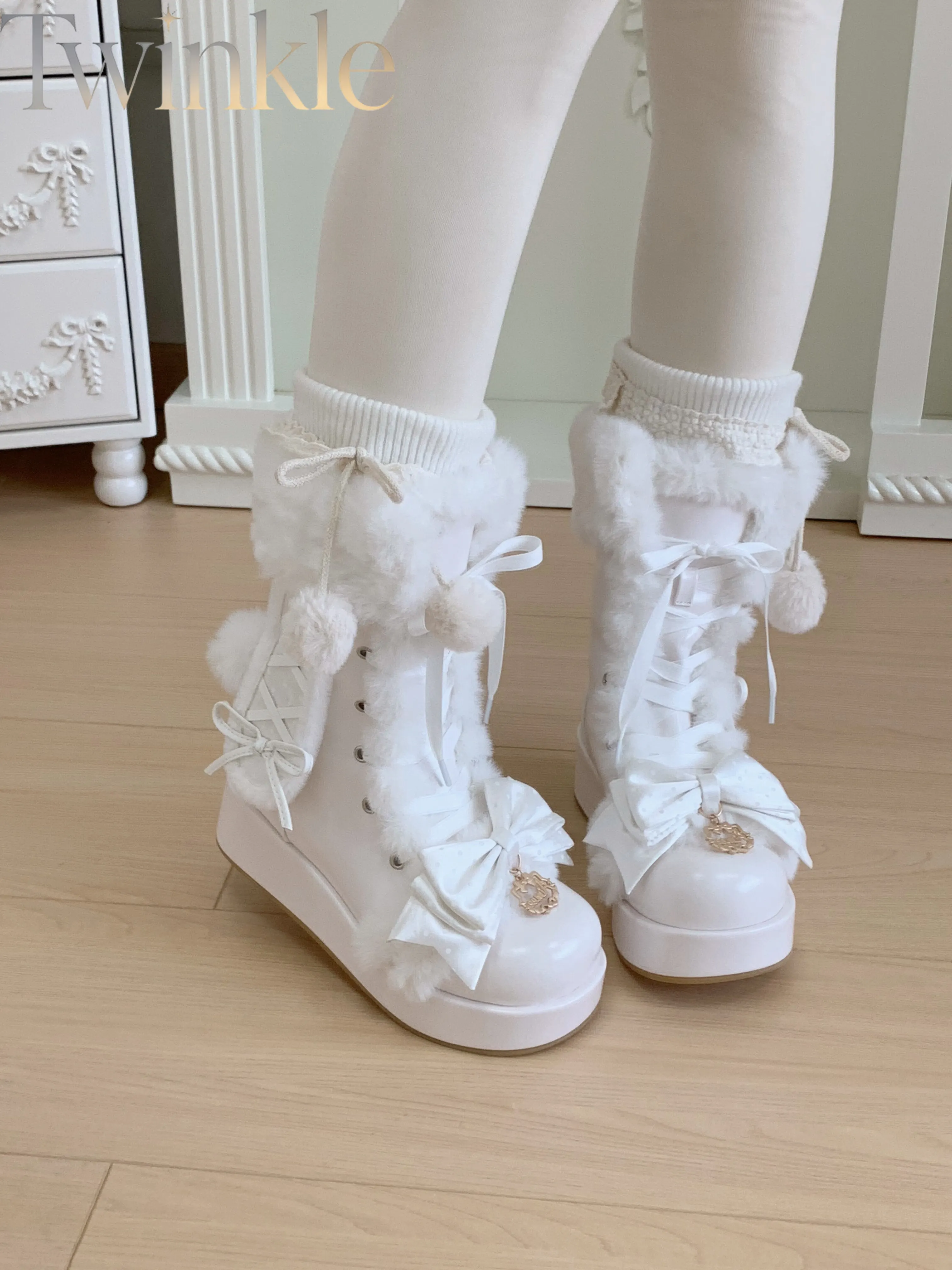 Sweet Lolita Winter Ankle Boots Women Round Toe Fleece Lined Cute Bow Ear Criss Cross Ribbon Short Boots Girls Shoes