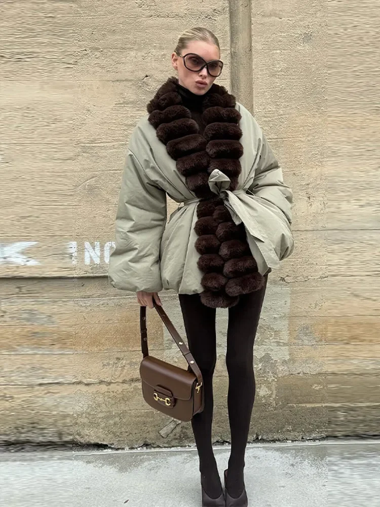 Luxuriöse Kunstfell-Spleißjacke mit Schnürung an der Taille, warme, dicke, wattierte Baumwolljacke, Wintermantel für Damen, neue lässige Streetwear-Oberbekleidung – Detail 10
