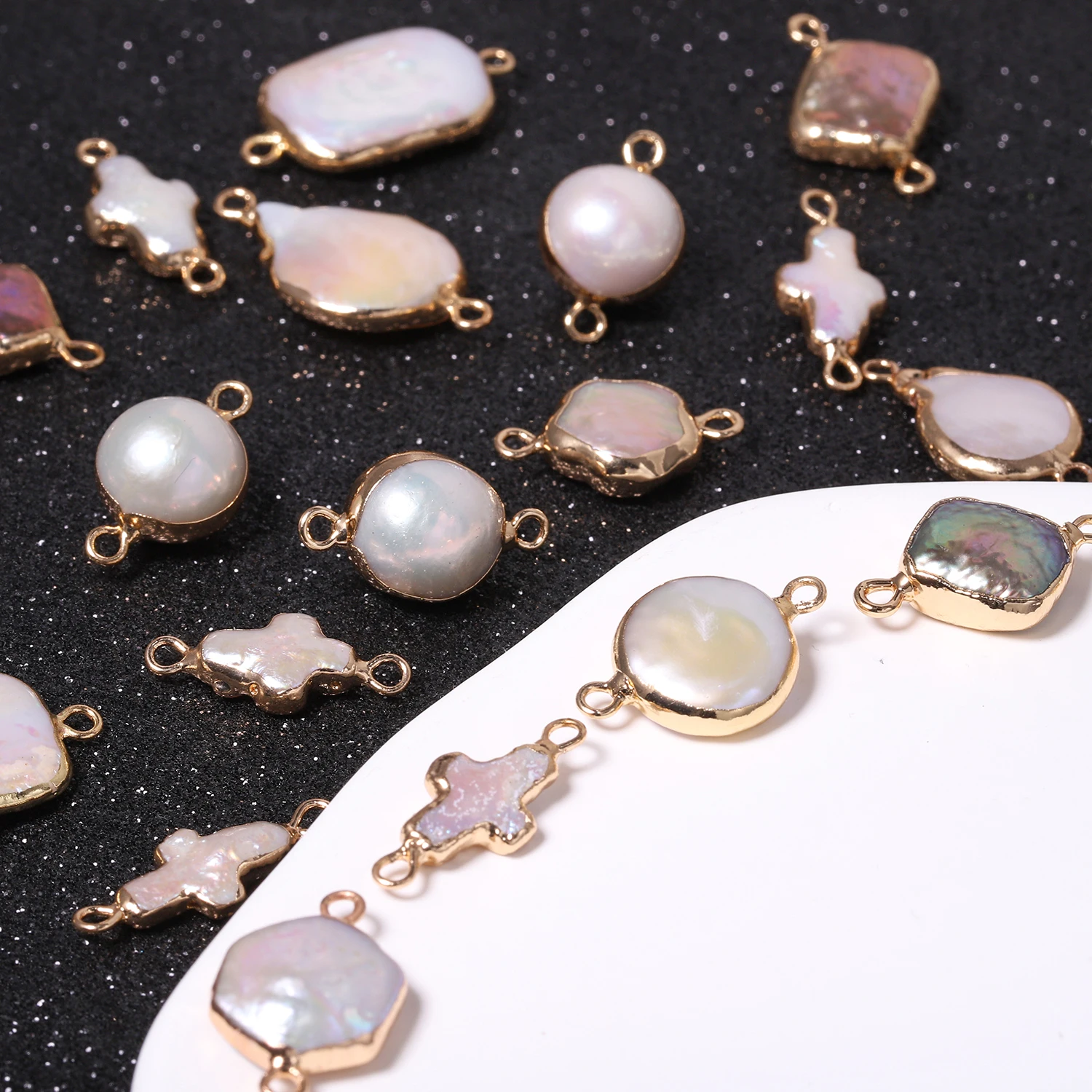 

Natural Baroque Style Irregular Pearl Beads Double Hole Golden Edged Beads Pendants for DIY Jewelry Necklace Earring Accessories