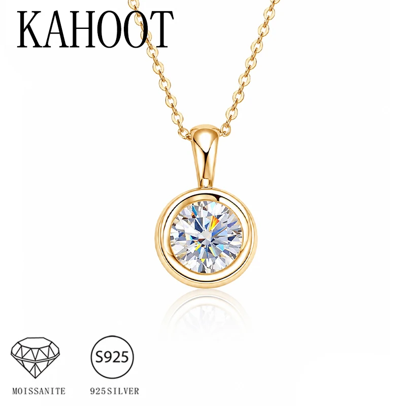 A Stylish 925 Sterling Silver Pendant Necklace with A 1-Carat Moissanite, Elegant, Simple, and Sophisticated.