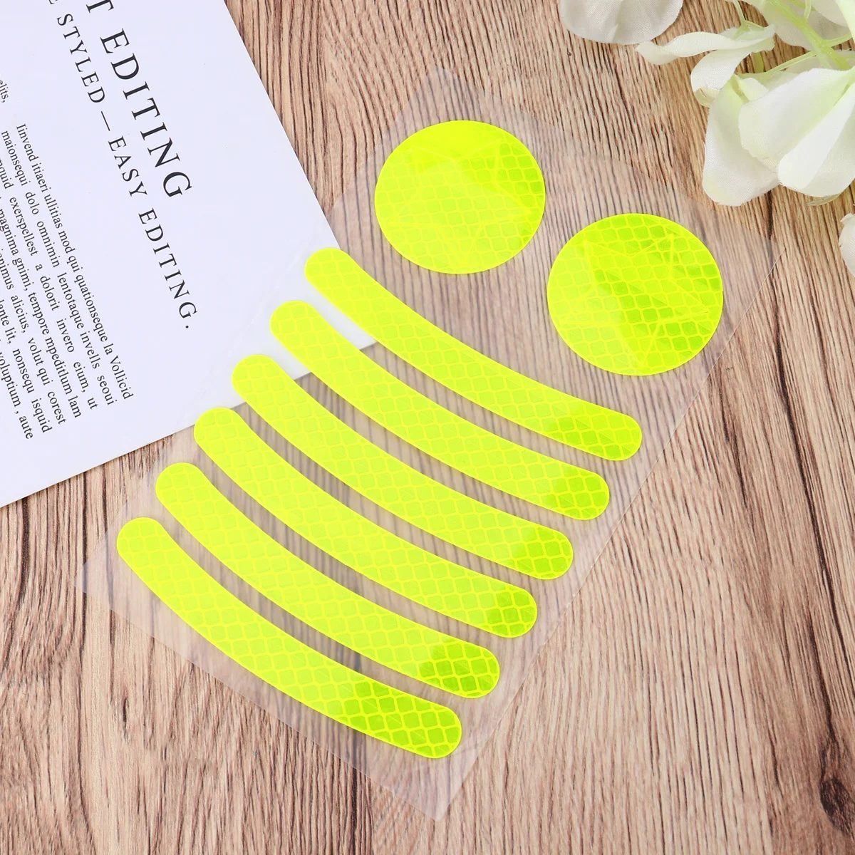 ملصقات تزيين الدراجة المتوازنة، شريط عاكس مقاوم للماء لعجلة الدراجة يتحدث في الظلام