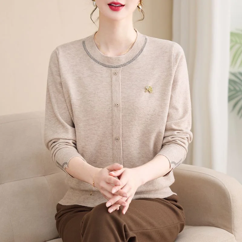 

Осень-зима 2025 г., новый простой вязаный топ, свитер с круглым вырезом, модная базовая рубашка