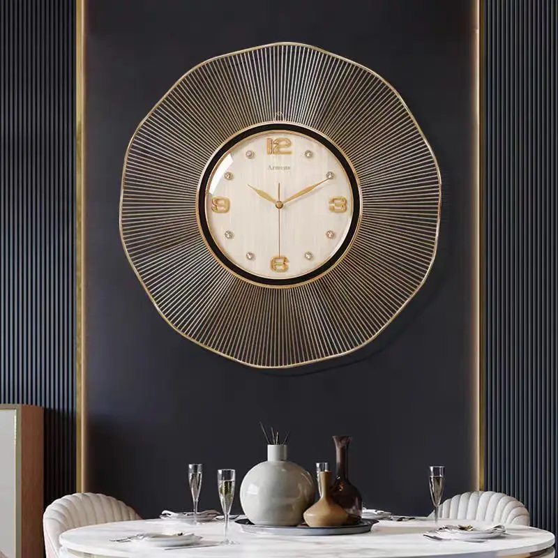 Light luxury creative living room silent wall clock decoration modern hanging clock simple personality home wall hanging clock