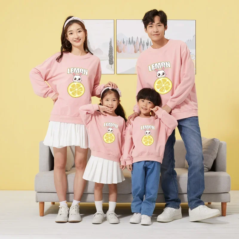 

Fashion Family Matching Outfits Pullovers Letters Print Shirts Winter Mother Daughter Tops Dad Son Sweatshirts Couple Clothes