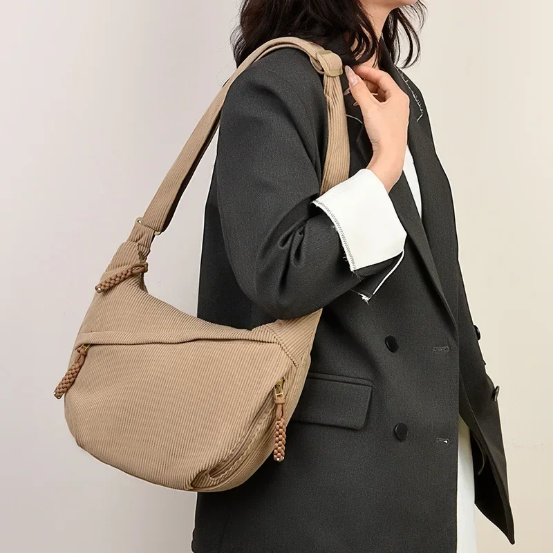 Japan Style Women Crossbody Bag New Casual Large Capacity Corduroy Shoulder Bag Versatile Multi Pocket Commuting Hobos Bag