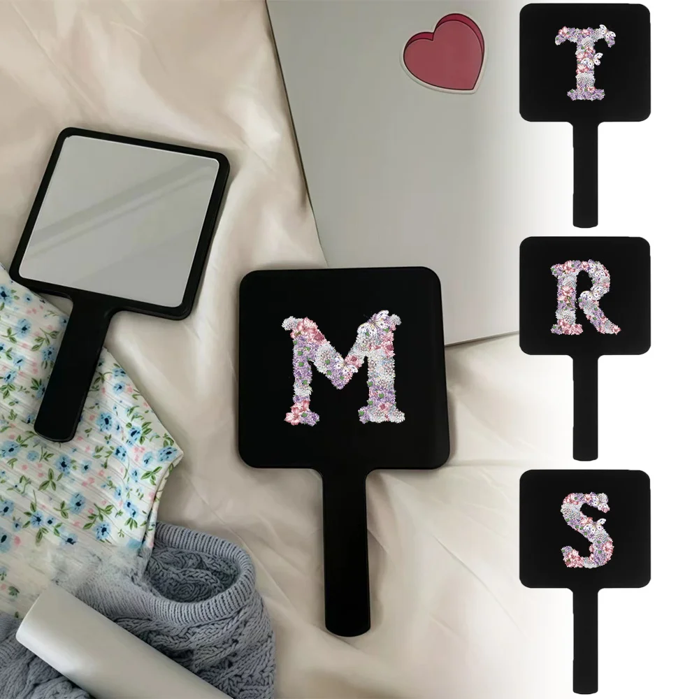 

1pc Square Handheld Women's Travel Makeup Mirror With Handle Dual-Use For Desktop Lightweight Initial Name 26 Letters Pattern