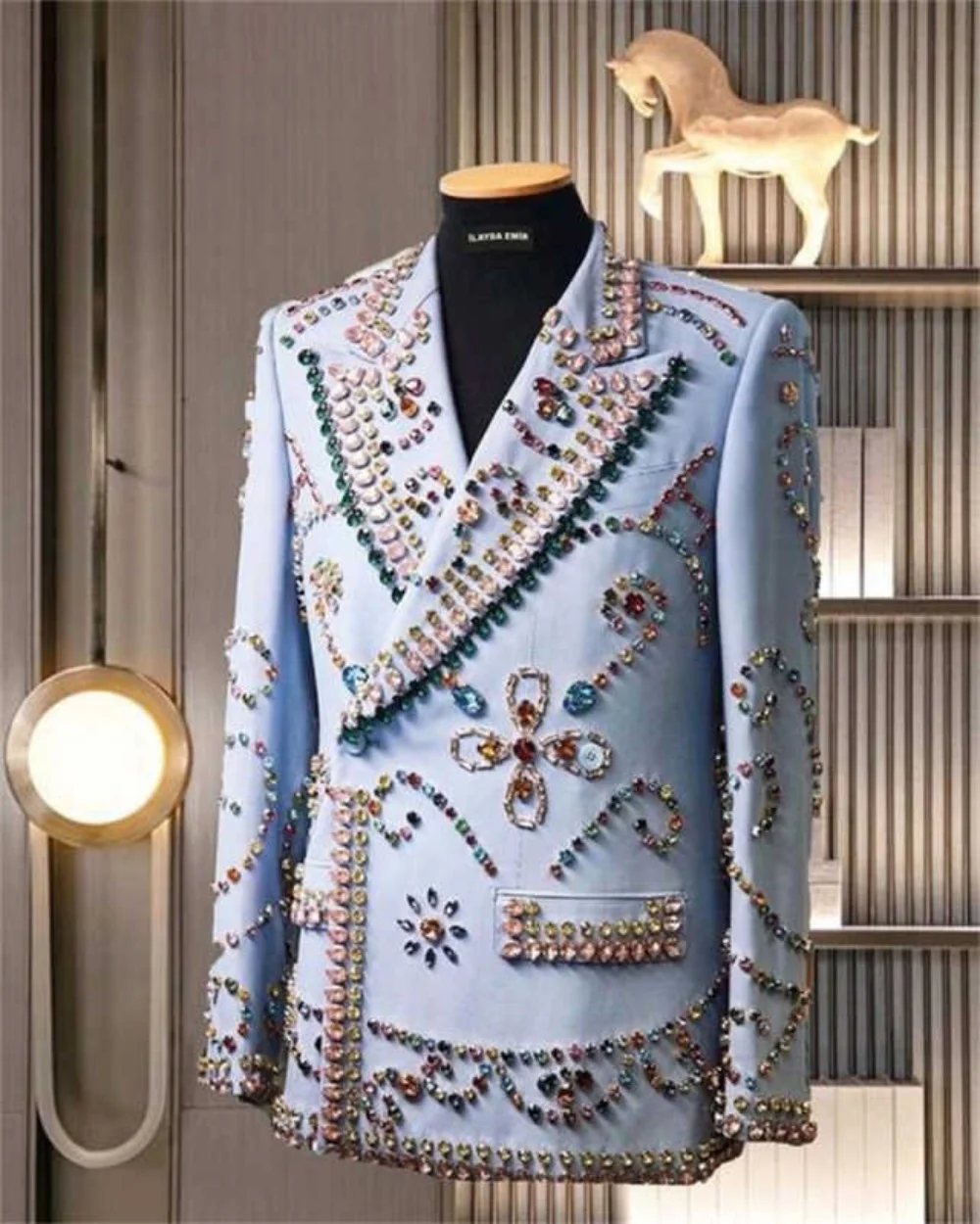 럭셔리 크리스탈 남성 정장 1피스 블레이저 피크드 라펠 신랑 웨딩 턱시도 싱글 브레스티드 코트 프롬 맞춤 제작