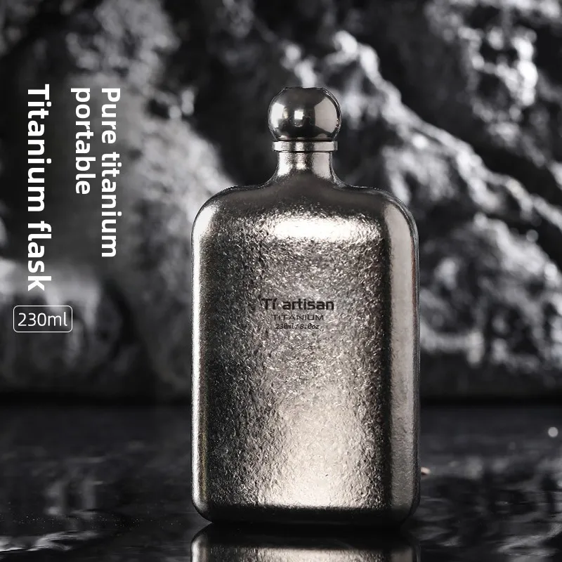 

Titanium Craftsman Pure Titanium Outdoor Portable 0.2kg Liquor Titanium Small Flask