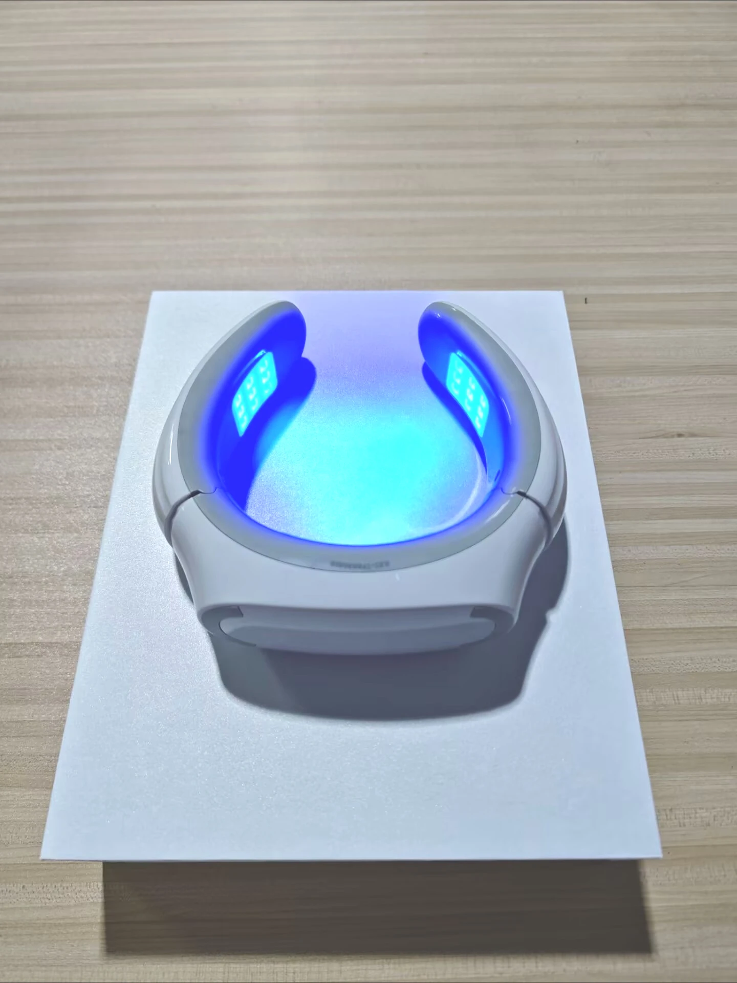 

Cervical Neck Massager Red Blue Light Therapy Device USB Pain Relief for Spondylosis & Stiffness