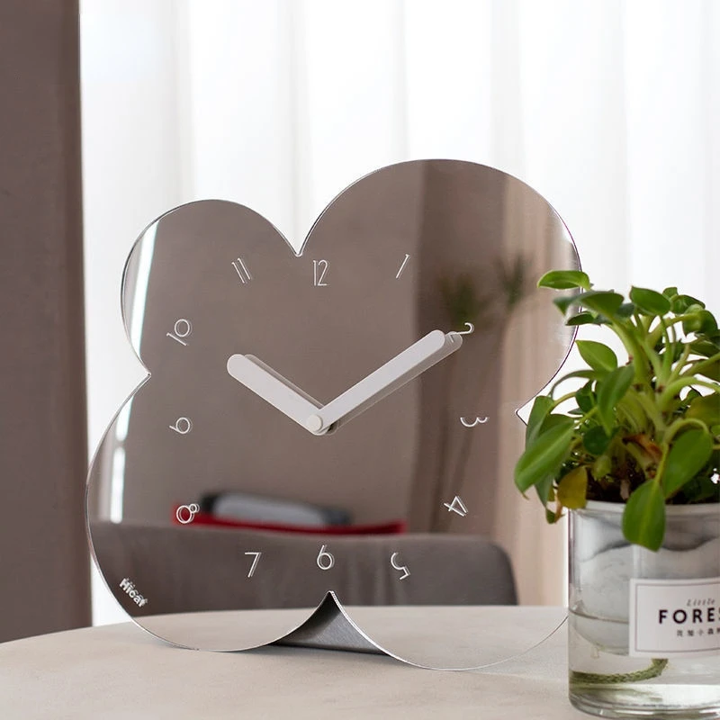Nordic Blume Form Spiegel Wanduhr Hause Dekoration Licht Luxus Uhr Kreative Uhr Wohnzimmer
