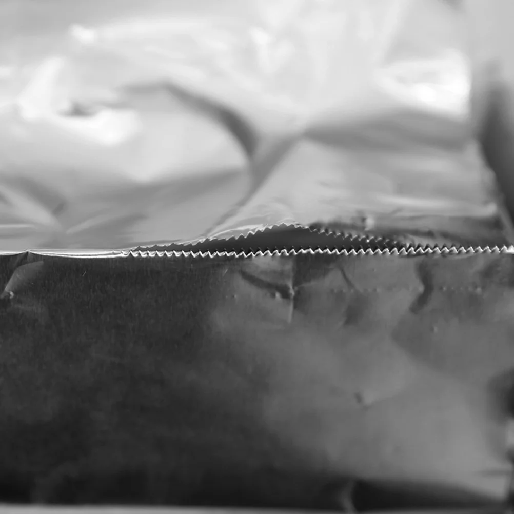 

1 Roll Hair Coloring Tool Aluminum Foil Simple Design Comfortable to Use Versatile for Salon Home Dyeing Fast Efficient Styling