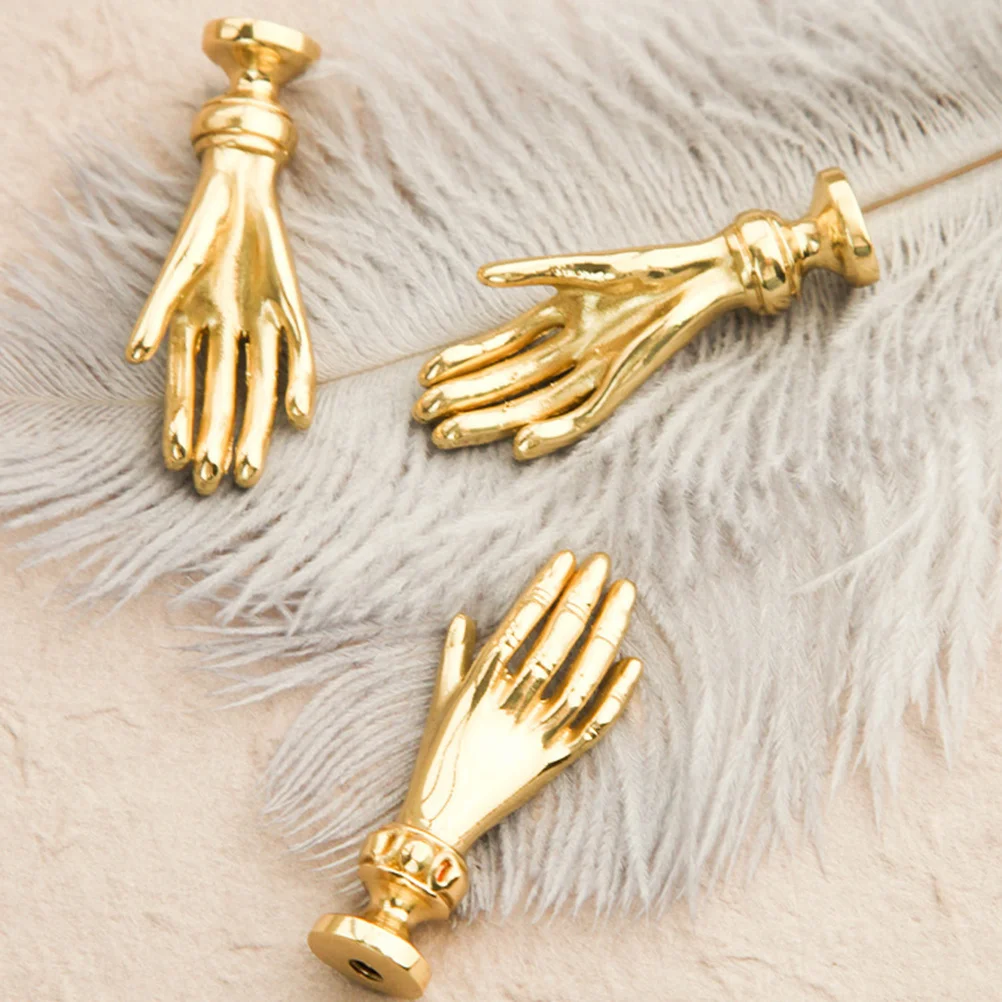 

2Pcs Brass Cabinet Knobs Ergonomic Hand Shape Dresser Pull Furniture Handles Wardrobe Drawer Door Hardware Cabinet Knobs