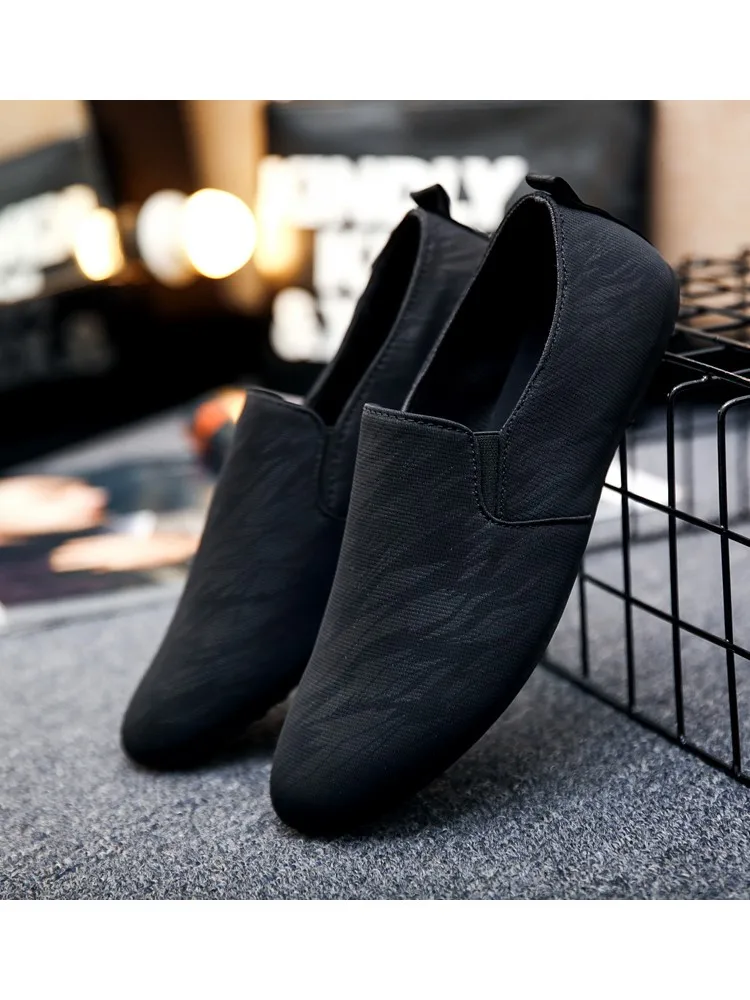 2025 Mocassins de conduite polyvalents et décontractés pour hommes, chaussures paresseuses à enfiler pour hommes, disponibles en noir et bleu, printemps et automne