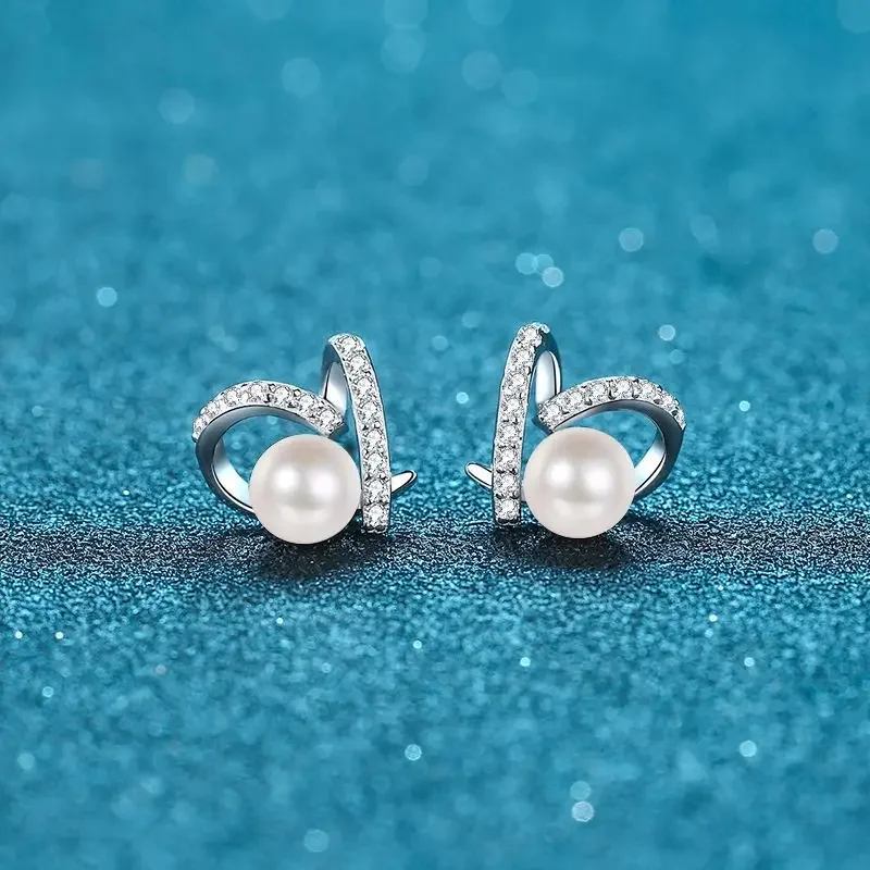 

Hot Sales 925 Silver Earrings GRA Certified Moissanite Heart-Shaped Pearl Moissanite Light Luxury Earrings Is Suitable for Daily