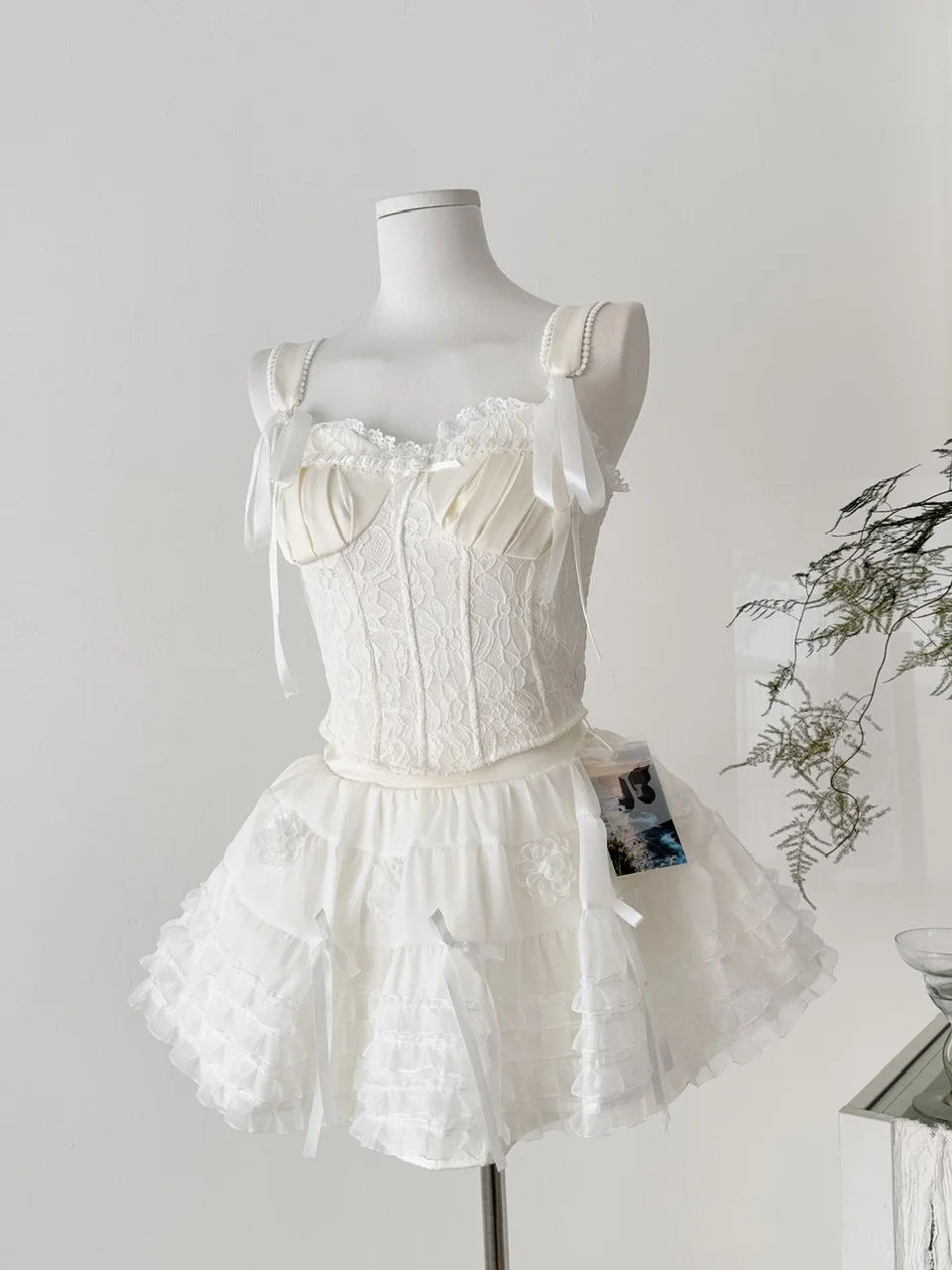 

Elegant Sweet Dream Lace Knot Slim Fit Fishbone One Shoulder Dress Floating Skirt Commute Style High Waist Spring S...