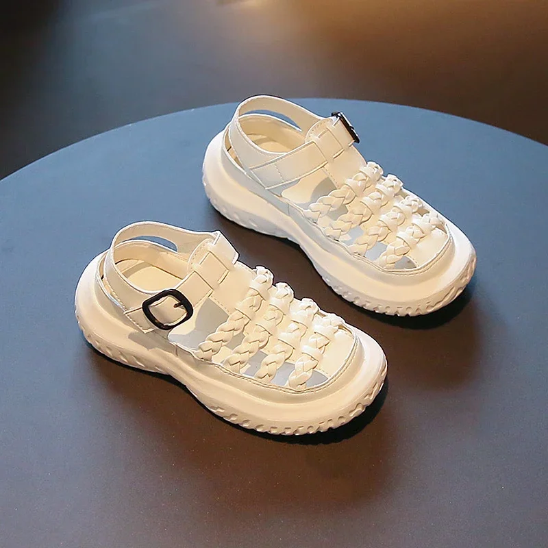 صنادل أطفال للبنات 2025 صيف جديد عصري على الطراز الكوري أحذية شاطئ رومانية ناعمة من الأسفل مضادة للانزلاق ومتعددة الاستخدامات #3