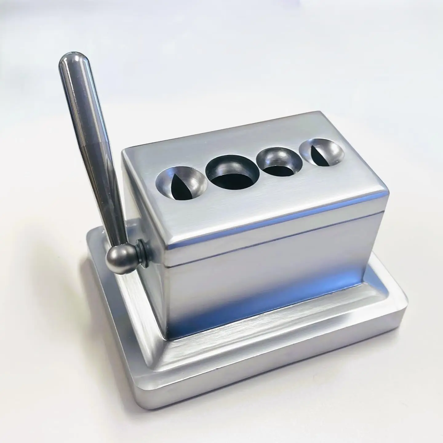 

Premium Quad Cigar Cutter with Brushed Finish for 52 & 60 Ring Gauges, Versatile Cutting Options
