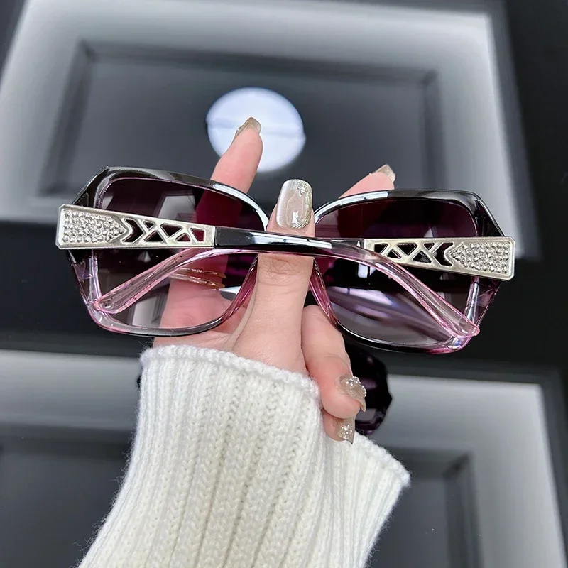 Vintage Oversized Sunglasses Women Brand Big Frame Retro Sun Glasses Female Fashion Shades Black Gradient Glasses - view 4