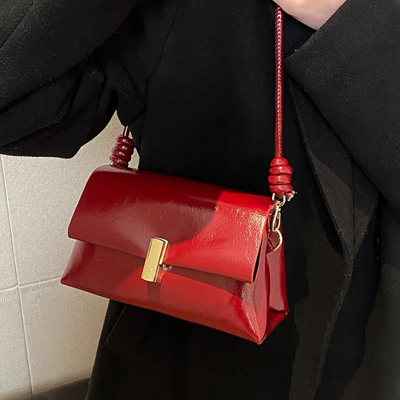 High-End Patent Leather Glossy Texture Shoulder Bag Fashion Red Simple Solid Small Square Bag Women\'s 2024 New Pop Crossbody Bag