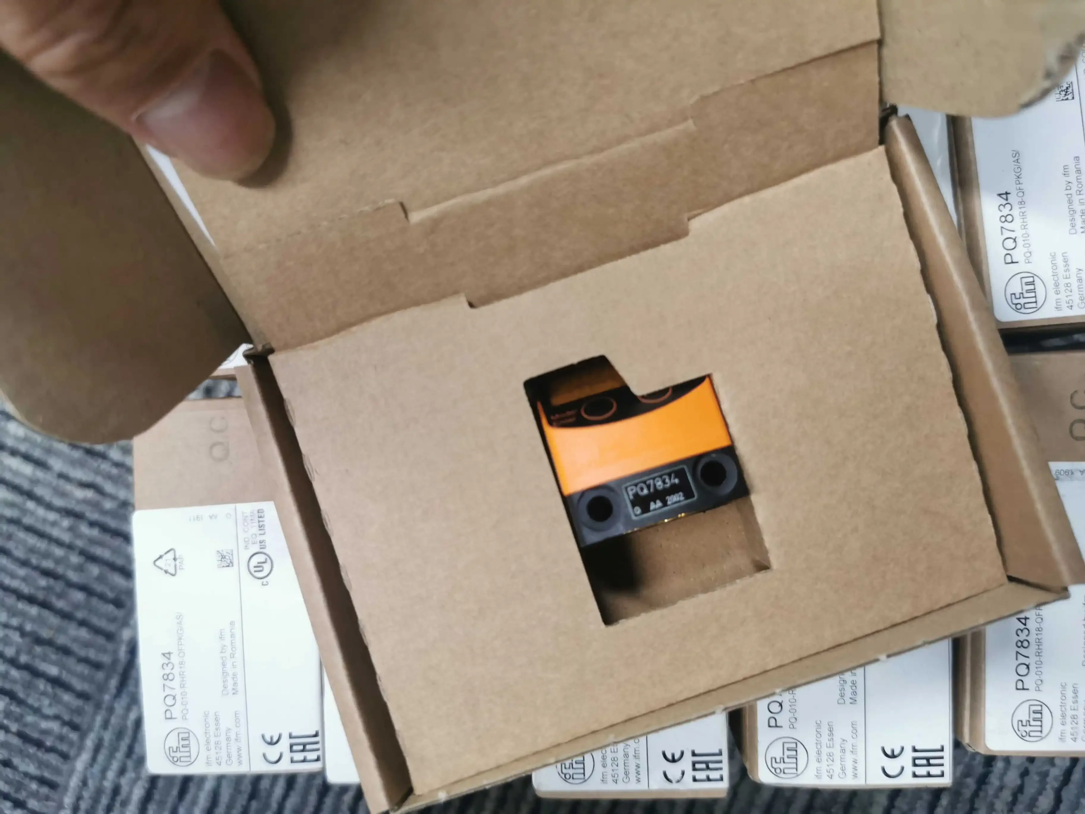 New Original Ifm Ph…