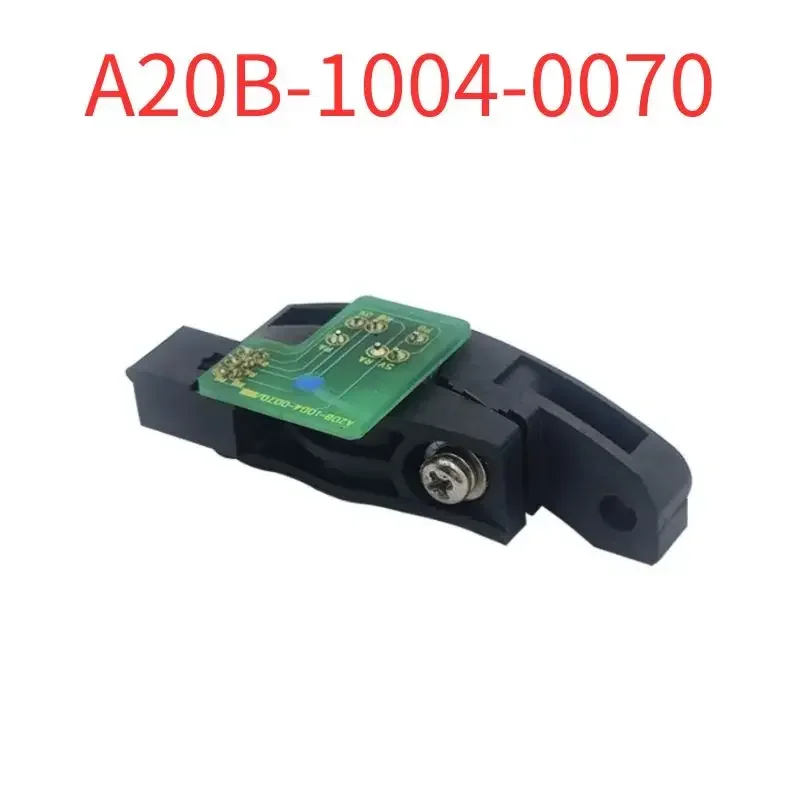 

Used A20B-1004-0070 encoder