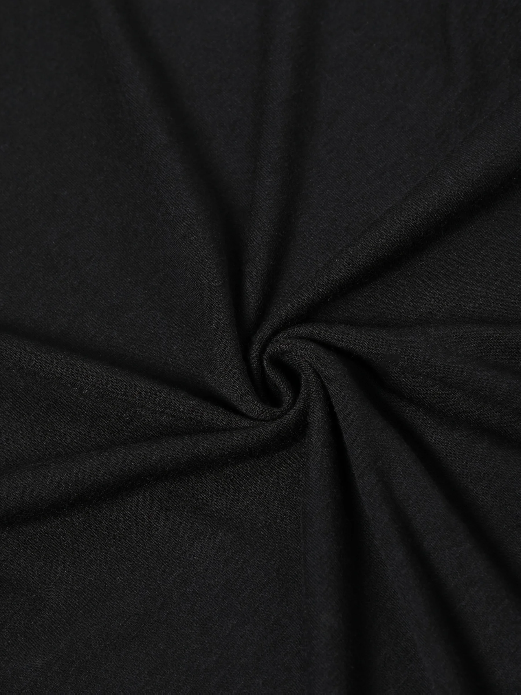 เสื้อยืดพิมพ์ลายหัวใจแบบกอธิคสำหรับผู้หญิง - เสื้อยืดลายกราฟิก "สวยที่สุดในห้องเก็บศพ" ดีไซน์ลวดหนาม แขนสั้นสีดำ