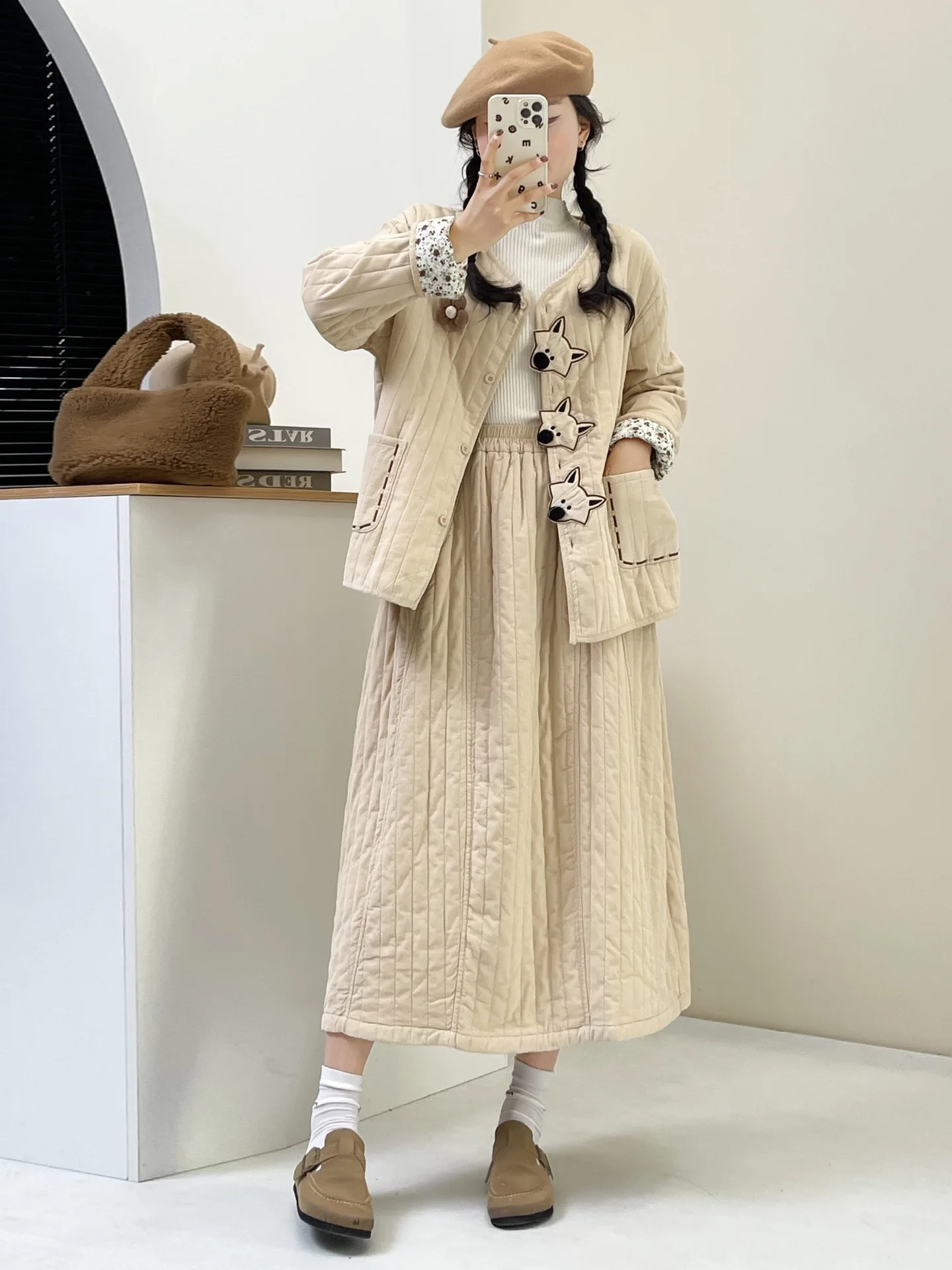 새로운 겨울 부드러운 면 재킷과 스커트 세트 여성 패치워크 면 의류 세로 줄무늬 따뜻한 패셔너블 여성복