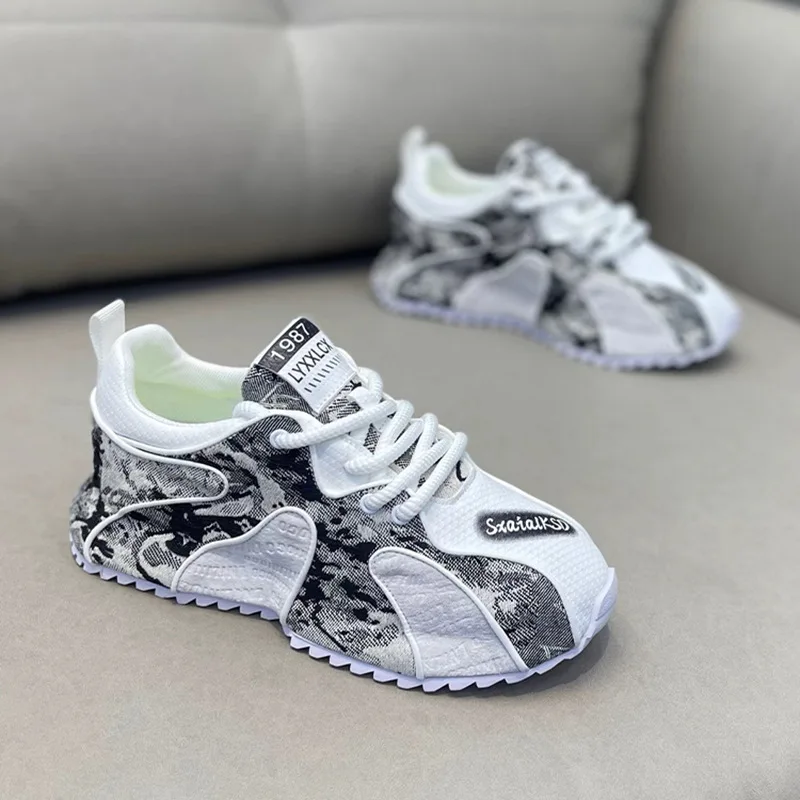 New Exquisite Teenage Sneakers Versatile Breathable Casual Shoes Thick soled Increased Wear resistant Men's Sports Running Shoes