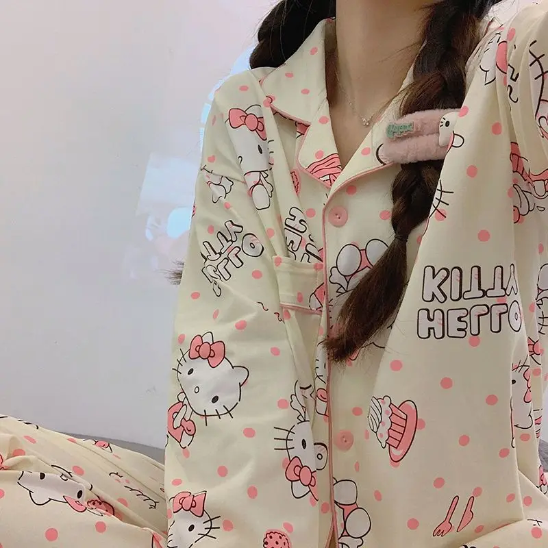 

Sanrio с длинными рукавами и v-образным вырезом, весна-осень, Hello Kitty, милый, свежий, милый и забавный, изысканный, сладкий Kawaii, оставайтесь в домашних условиях, для отдыха, новинка