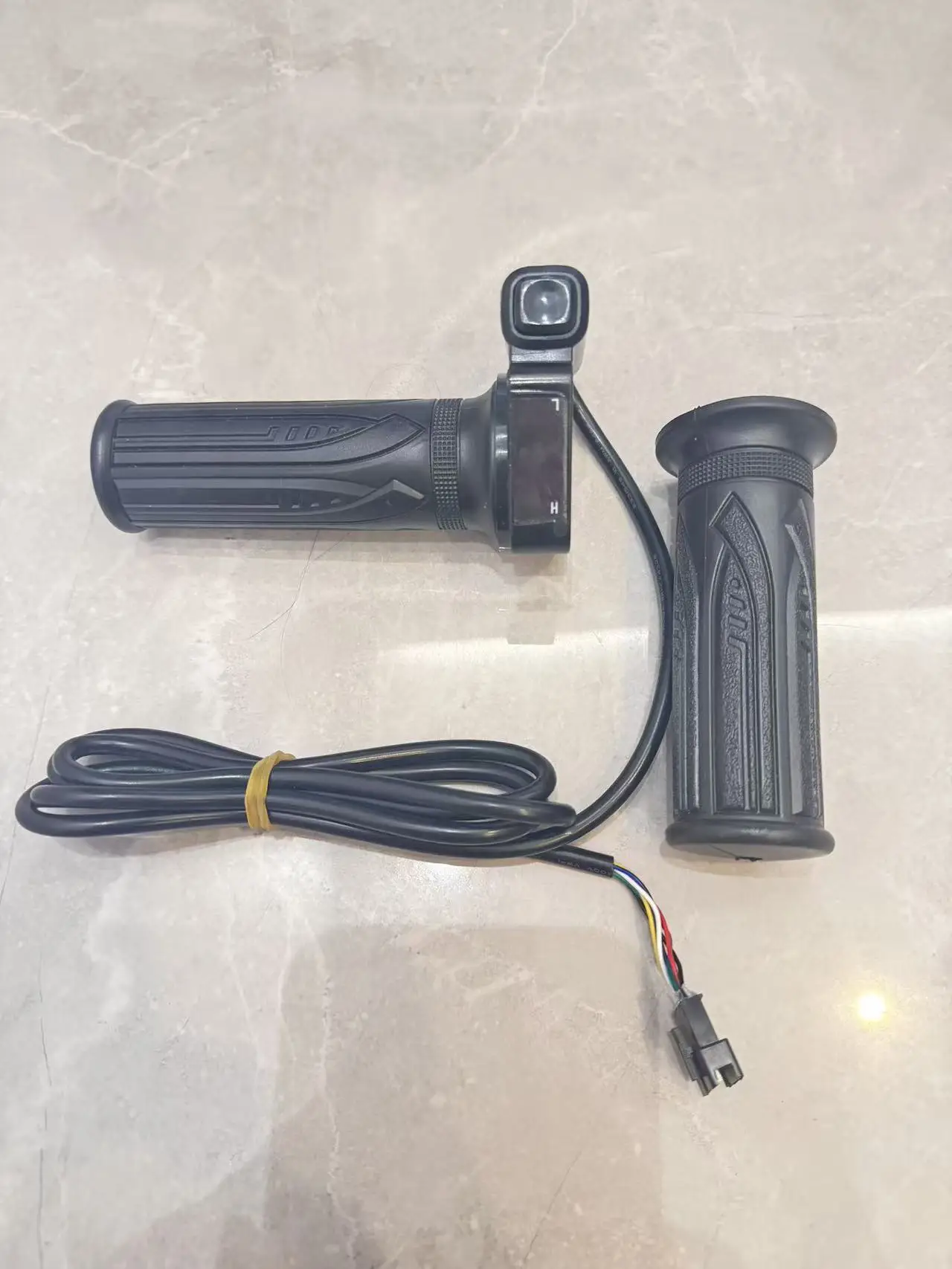 

DYU E-Bike Twist Дроссельная заслонка, руль, версия D3F, система управления велосипедом, аксессуар для электрических велосипедов