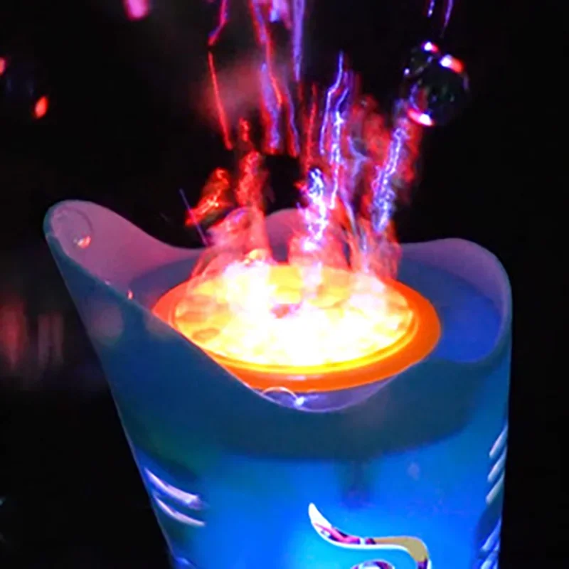 21 Löcher Elektrische Taschenlampe Handheld Blase Maschine Lichter Vollautomatische Seife Maker Blasen Kinder Spielzeug Party Im Freien Spiel Geschenke