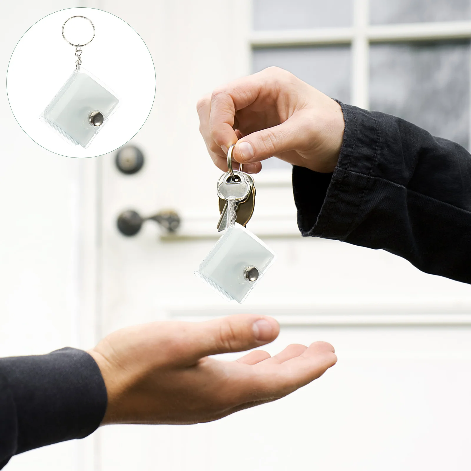 

5pcs Mini Photo Album Keychains Personalized PVC Plastic Picture Holder Ring Pendant Bag Charm Valentine Gift