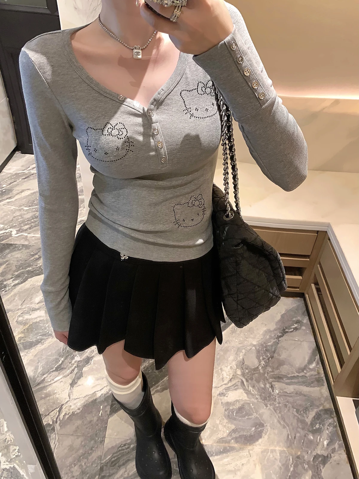 

Zhuangda Mud V-ne Button Kit Rhinestone Slim Fit Long Sve Sexy Sle Women's T-irt Regular Length Faion