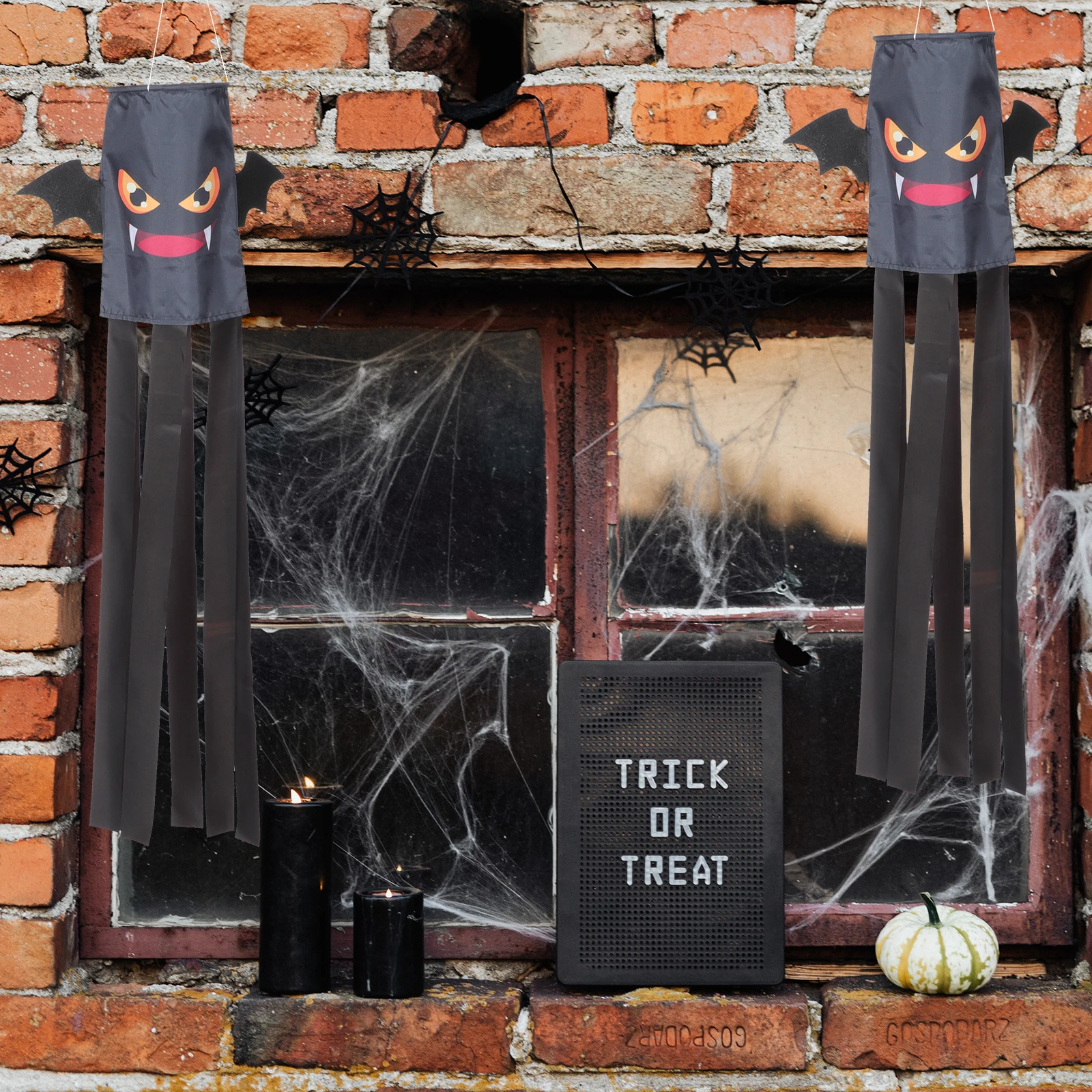 

2Pcs Bat Durable Wear Resistant Halloween Windsock Nylon Halloween Accessory Outdoor Garden Flag Decorative Wind Sock Party