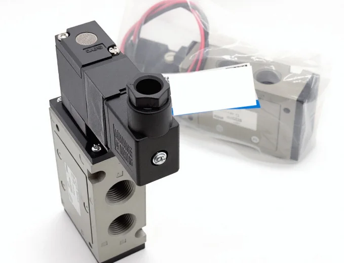 VFS3120-4DZ-03 Solenoid Valve Pilot Operated Air Flow Control Industrial Automation Assembly Line Directional Control 5 Port