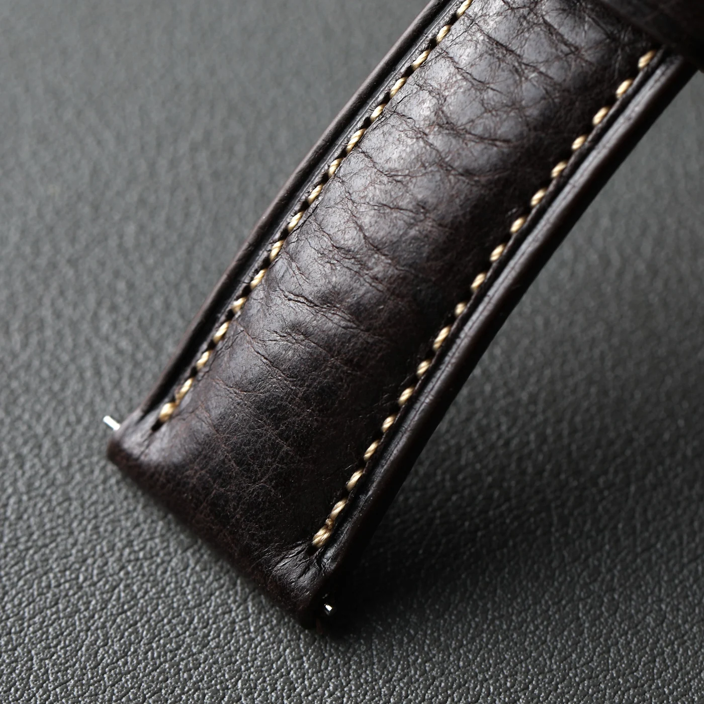 Handgefertigtes italienisches MBOX-Armband aus hochwertigem Rindsleder, 18 19 20 22MM Schnellverschluss-Uhrenarmband, kompatibel mit Smartwatch-Armbändern. – Detail 10