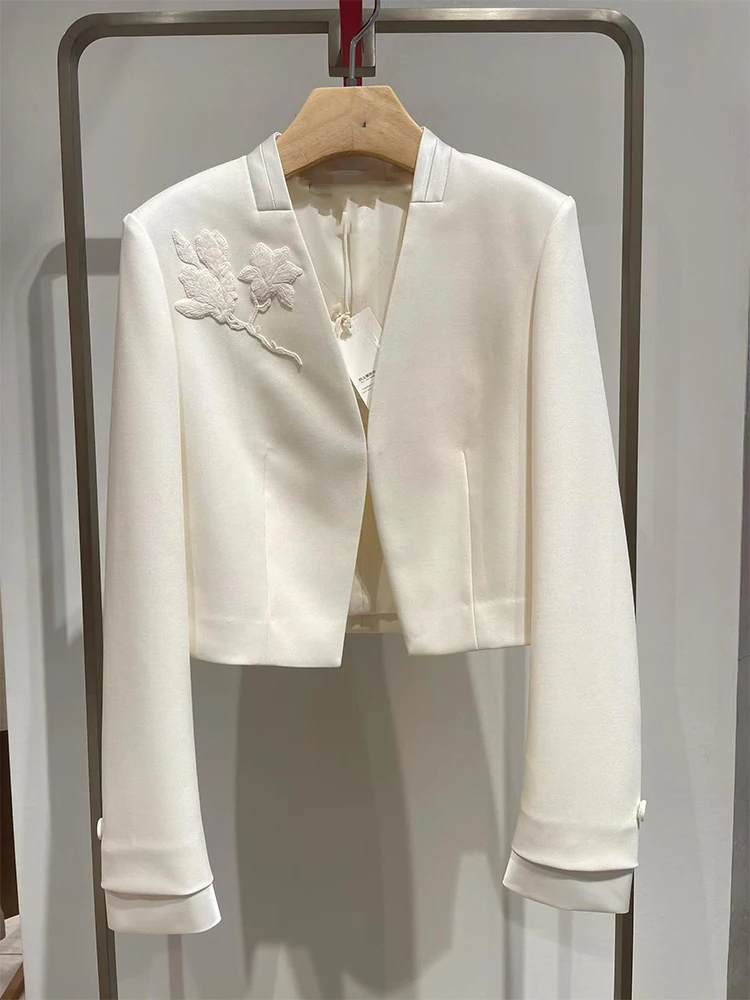 

New Chinese Style Short Embroidered Suit Jacket Women's Casual Versatile Slimming Top for Autumn Season Small Size Friendly