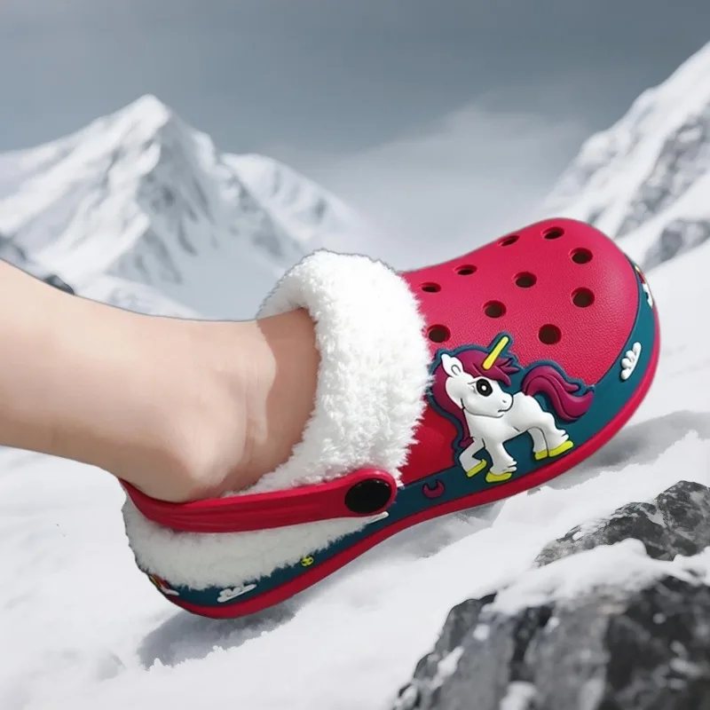 أحذية قطنية شتوية للأطفال قباقيب قطيفة دافئة للأطفال أحذية حديقة خارجية للأولاد والبنات شباشب منزلية ناعمة ومريحة