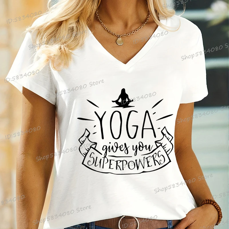 

Футболка с принтом Yoga Gives You Superpowers, женская забавная футболка для любителей йоги, подарок, повседневные футболки с v-образным вырезом, подарки для учителей йоги, летние топы