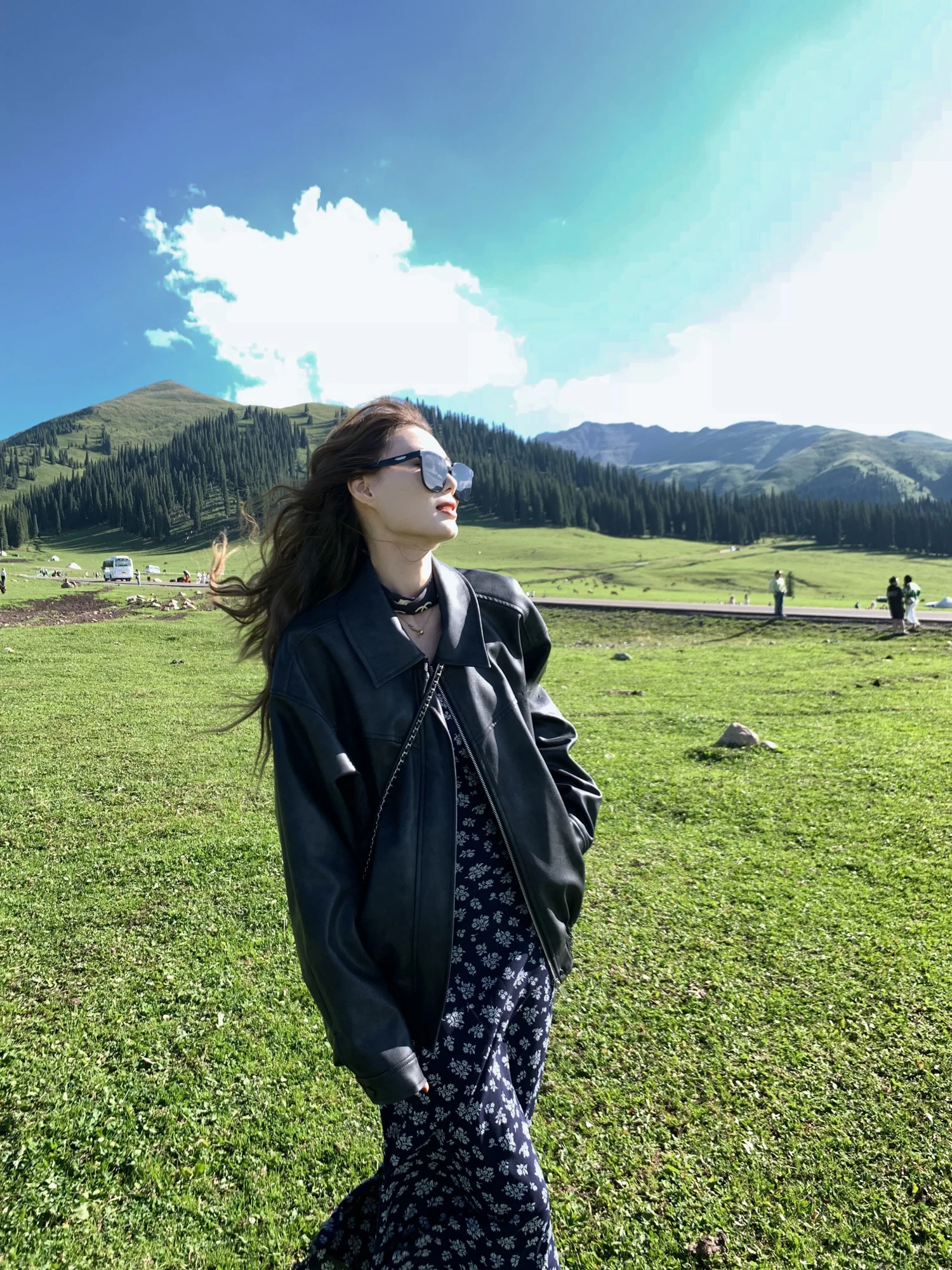 เสื้อโค้ทลำลองสไตล์วินเทจ หนัง PU งานหนัก ทรงเรโทร ซิปยาว ปกเสื้อแบบยาว สีใหม่ ทรงพอดีตัว