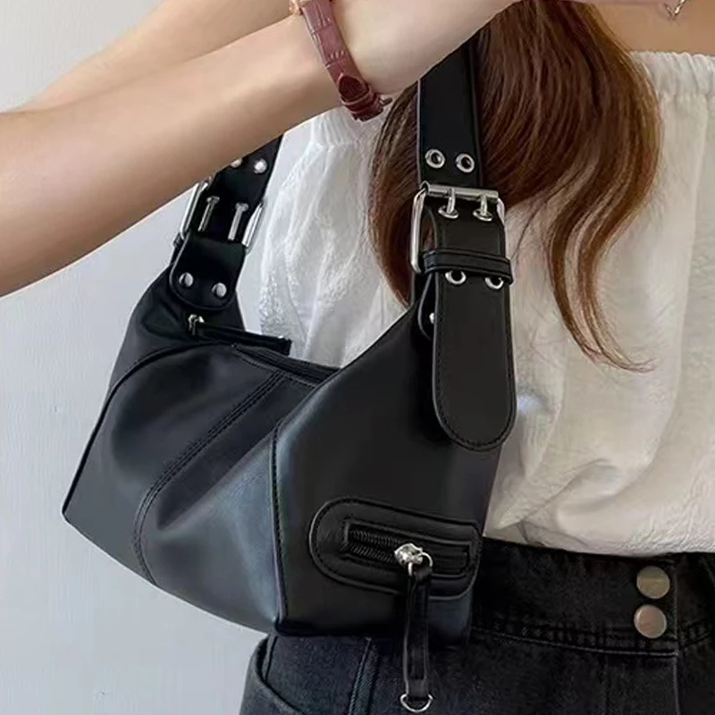 Small and high-end leather underarm bag, simple and versatile, black small bag, fashionable and cool new style,portable shoulder