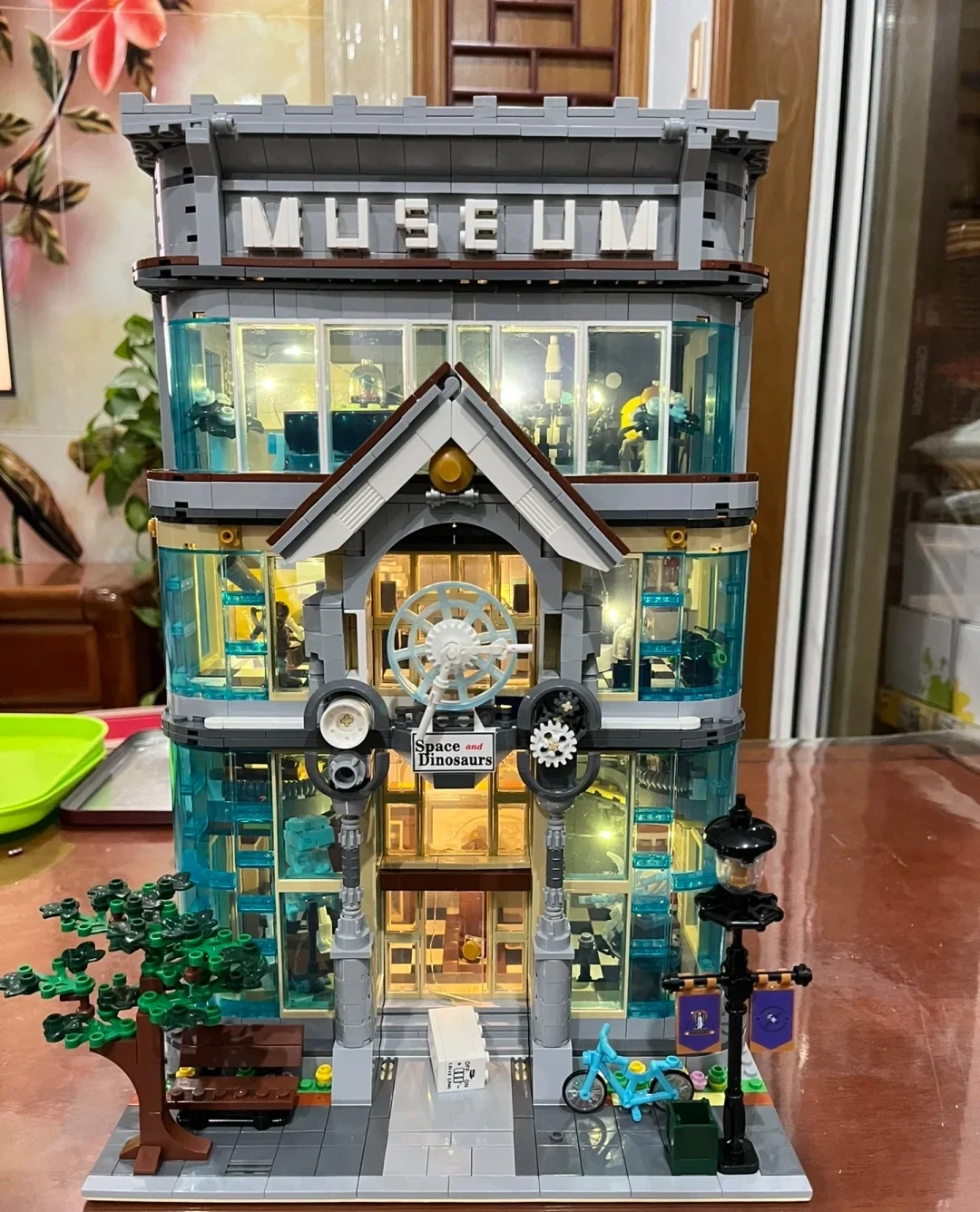 Decompress Toy Big sale DIY Science Museum House 10206 Building Bricks Education View Architecture Model Blocks Birthday Toy