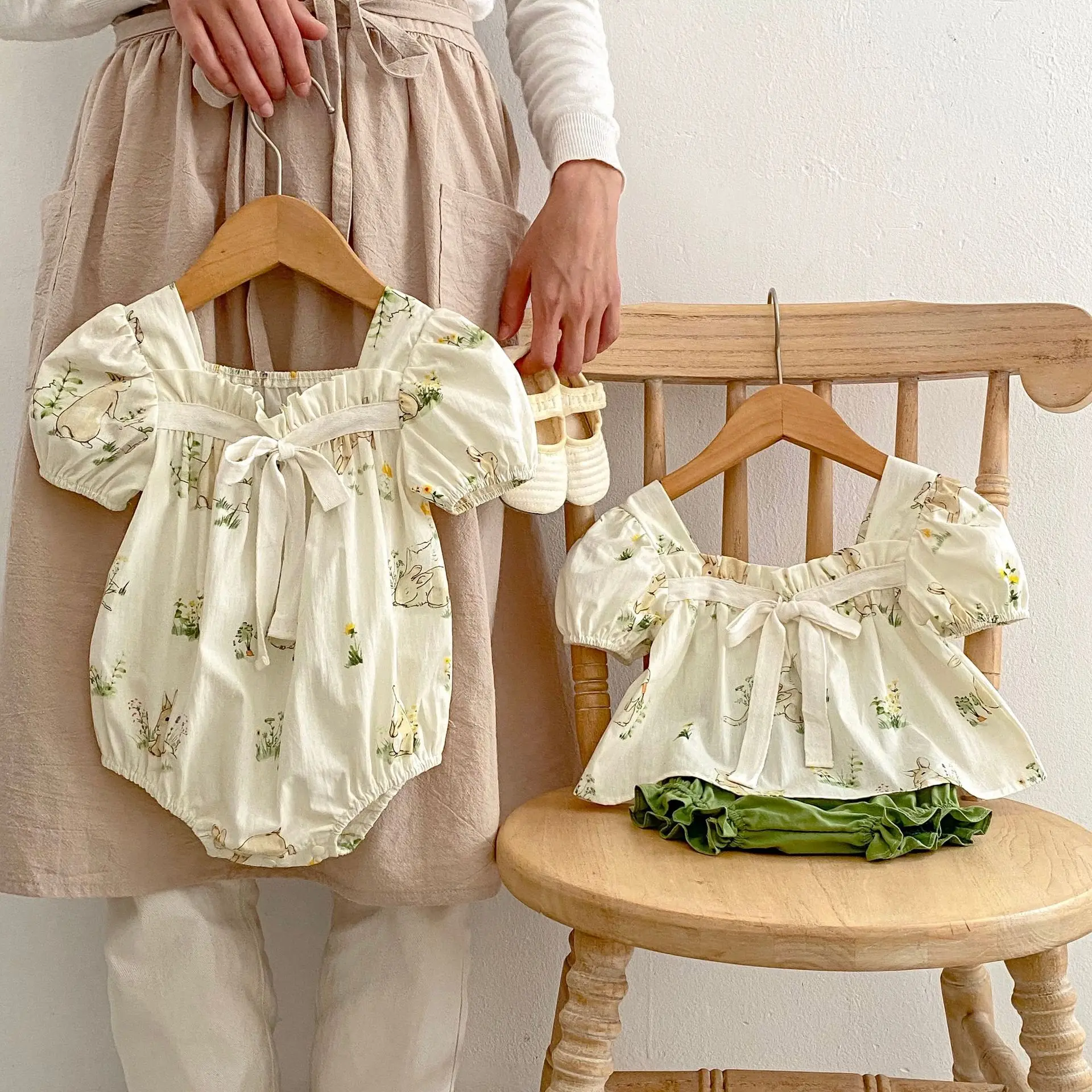 Instagram's new summer baby jumpsuit, rabbit bag, buttocks, bow, bubble, short sleeved jumpsuit, crawling suit