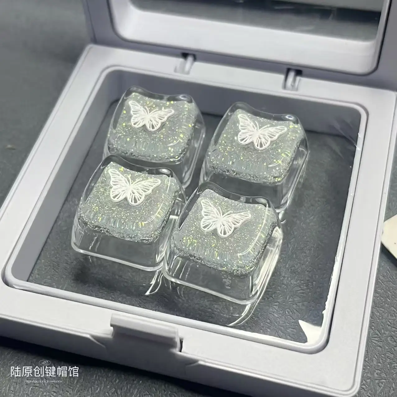 

Creative DIY Butterfly Keycaps Cute Transparent Cat Head Keycaps Drip Glue Transparent Gaming Mechanical Keyboard Keycaps