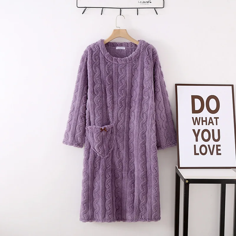 Autumn Winter Warm Flannel Female Sleepwear Long Nightdress Women Sleepshirt Loose Ladies Nightgown Girl Outwear Sleepdress