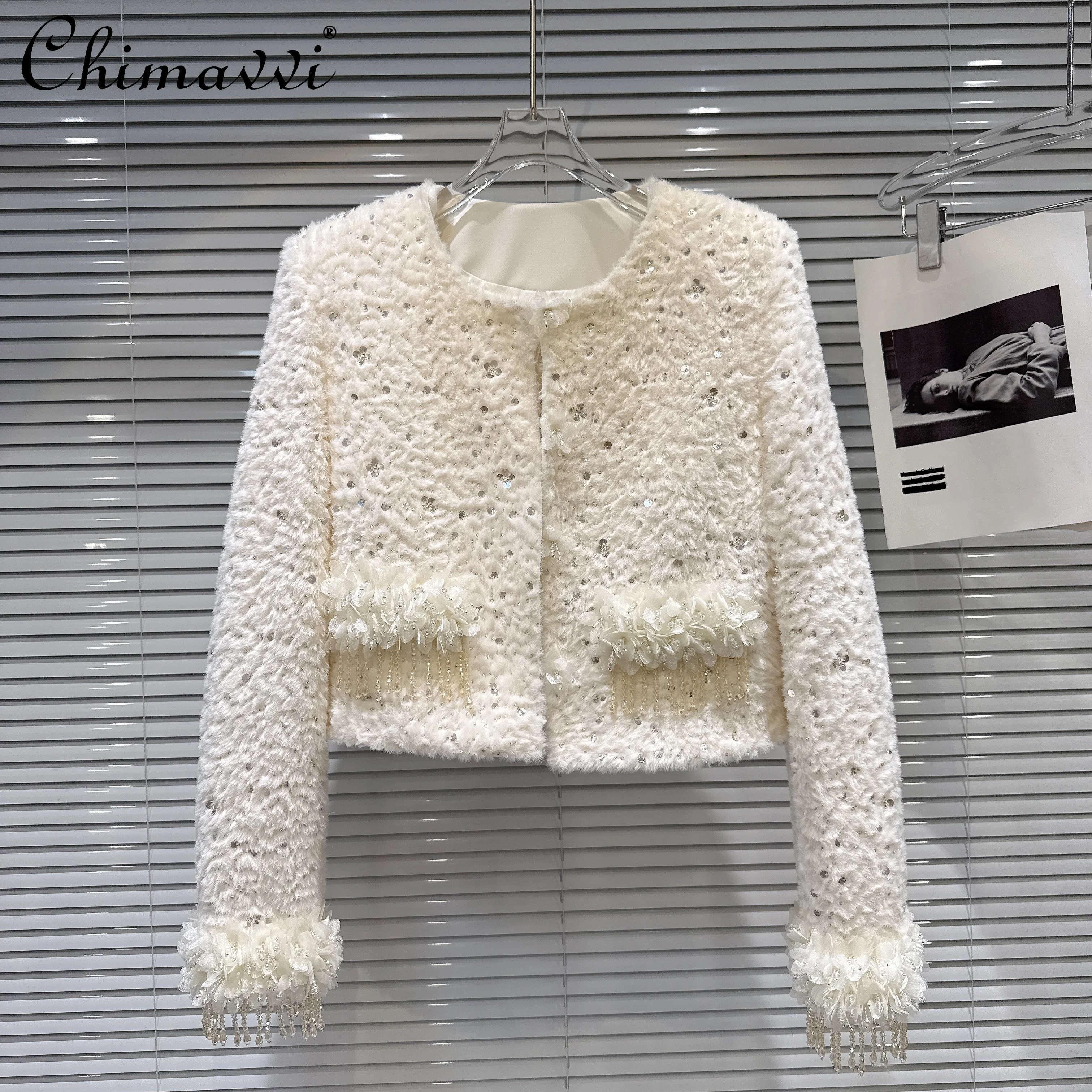 

French Elegant Temperament Socialite Sequin Beaded Round Neck Long Sleeve Single-Breasted Slim Short Down Jackets Women Winter