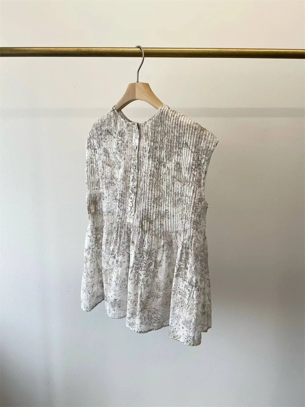 Women's Lightweight Slightly Cool T-Shirts Soft Delicately Breathable Printed Tops